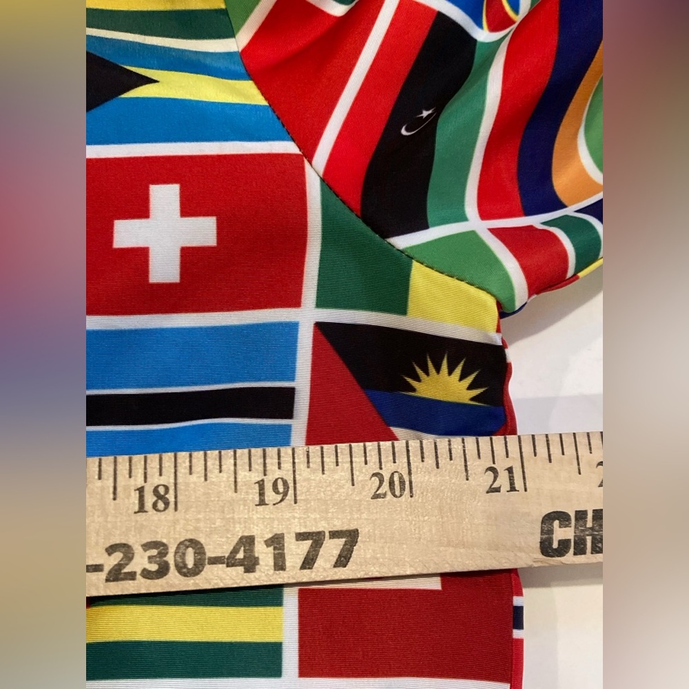 Forever 21 Men International Flags Full Zip Jacket Colorful Men’s Size Small - Picture 9 of 13